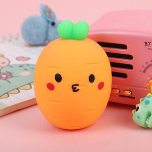 Juguete Antiestrés de TPR Suave con Forma de Zanahoria, Juguete para Apretar con Forma de Zanahoria, Categoría de Producto TPR Suave, Juguetes para Apretar - Product Image 2