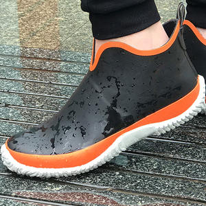 Venta al por mayor al aire libre impermeable antideslizante tobillo goma pesca cubierta botas lluvia Zapatos para hombres canotaje jardinería - Product Image 5