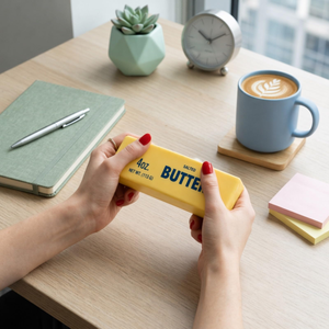 Brinquedo Antiestresse de Manteiga Macia de Subida Lenta, Novo Bastão de Manteiga Realista para Apertar, Fidget de Espuma PU Macia para Alívio Sensorial da Ansiedade - Product Image 3