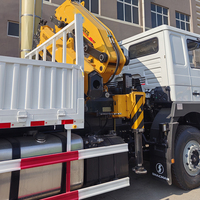 Camion grue à flèche pliante Shacman F3000 6X4 10 tonnes avec grue montée en ligne et stabilisateurs hydrauliques en forme de H