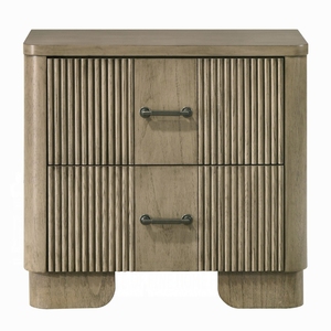 Comodino in Stile Transizionale con 2 Cassetti, Fronte Scanalato, Finitura in Rovere Anticato, Mobile Rustico in Legno per Camera da Letto - Product Image 2