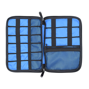 Pengatur Gawai Rumah Kantor Perjalanan Hitam Portabel Terlaris - Product Image 3