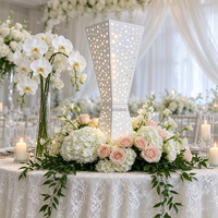Support floral blanc personnalisé en fer forgé, élégant et haut, pour centres de table de mariage, en vente