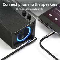 Câble audio AUX plaqué or à angle de 90 degrés, mâle 3,5 mm vers mâle 3,5 mm, vente en gros d'usine, compatible OEM ODM, câble audio angulaire pour voiture