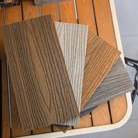 Planches de terrasse en WPC en forme de M résistantes aux intempéries, revêtement composite à grain de bois embossé pour applications extérieures sur terrasses et balcons