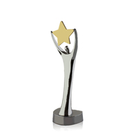 Chine Fabricant En Gros Tenant Golden Star Golf Trophée Statue En Métal Sculpture