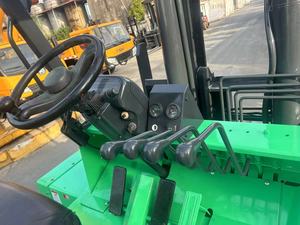 Carretilla elevadora Mitsubishi FD160 con diseño ergonómico, capacidad de 16 toneladas, extremadamente cómoda, experiencia de conducción de 16 toneladas usada - Product Image 2