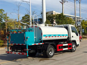 Nuevo Camión Cisterna de Agua FOTON FORLAND 4x2 LHD RHD 5M3 Diésel, Camión de Riego en Venta en Perú - Product Image 3