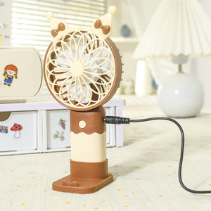 Mini ventilateur portable pour enfants, motif mouton de dessin animé, rechargeable, alimenté par batterie, utilisation extérieure, moteur DC 2W, commande par bouton - Product Image 5