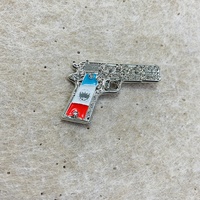 Grosir pemasok pabrik Pin logam 3D senjata Pin kerah lencana Enamel penembak senapan Pistol Pin bros Logo kustom