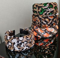 Luxuriöses Handgefertigtes Modisches Breites Geflochtenes Stirnband mit Bunten Pailletten für Hochzeiten und Bankette