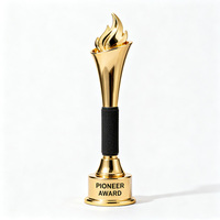 Trophées et récompenses personnalisés Vente à chaud Trophée personnalisé en métal Conception gratuite avec logo personnalisé Trophées sportifs