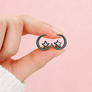 Orecchini a forma di stella e luna da donna, orecchini minimalisti in metallo, orecchini alla moda, gioielli per tutti i giorni, accessorio elegante da regalo - Product Image 6