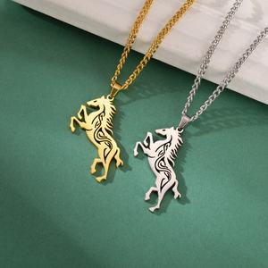 Collar con colgante hueco de caballo, amuleto sobrenatural de unicornio, regalo de joyería de acero inoxidable para mujer y hombre - Product Image 1