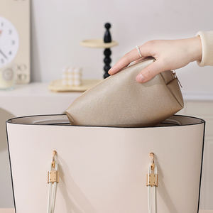 Özel LOGO'lu Büyük Kapasiteli Deri Seyahat Portatif Tuvalet Çantası Güzellik Makyaj Çantası Kozmetik Çantası - Product Image 4