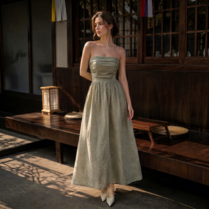 Elegante Vestido de Mujer Moderno con Pliegues Estilo Sirena, de Algodón Ecológico Transpirable, con Tirantes Finos y Espalda Descubierta, Fruncido Natural - Product Image 1