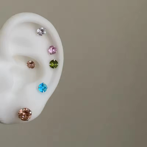 Exquisite Fashion Brass Platinum Plated Inlay Multicolor Zirconia Round Stud <b>Earrings</b> Women's Jewelry Factory Wholesale - Product Image 1