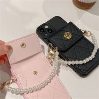 Nouvelle coque de téléphone en silicone antichoc avec motif camélia 3D, porte-cartes et chaîne de perles pour iPhone 18 Pro 17 16 15 14 Pro Max 13 12 11