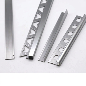 Perfil de Protección Decorativo para Esquinas de Pared, de Aluminio Anodizado Dorado, Fabricado en Vietnam, para Baño y Sala de Estar - Product Image 1