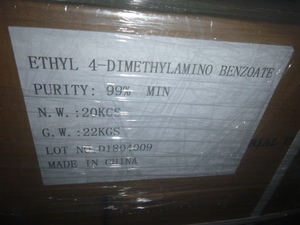 Fotoiniciador <span class=keywords><strong>EDB</strong></span>, Etil 4-dimetilaminobenzoato C11H15NO2 CAS 10287-53-3 - Product Image 2