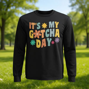 Camiseta de manga larga con gráfico de anuncio de adopción para niños de It's My Gotcha Day - Product Image 3