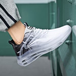 Le nuove <span class=keywords><strong>scarpe</strong></span> da <span class=keywords><strong>uomo</strong></span> di <span class=keywords><strong>grandi</strong></span> dimensioni traspiranti autunnali, corsa giovanile e <span class=keywords><strong>scarpe</strong></span> multifunzionali con suola spessa per studenti - Product Image 1