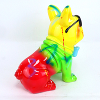 Peinture créative personnalisée par transfert d'eau Pop Art statue de bouledogue français en résine colorée avec lunettes de soleil et nœuds pour la décoration intérieure