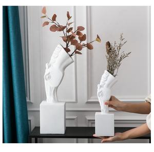 Jarrón decorativo con forma de Animal, adorno de cabeza de caballo para habitación, flores de resina, nuevo diseño - Product Image 3