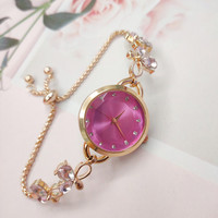 Nouvelle Montre Femme Style Tendance en Alliage avec Bracelet Fin, Strass Colorés, Design Nœud Creux et Chaîne Réglable