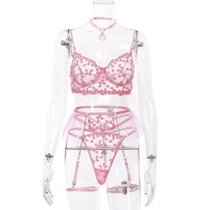 Lingerie sexy brodée, <span class=keywords><strong>ensemble</strong></span> de lingerie sexy Perspective, <span class=keywords><strong>ensemble</strong></span> trois pièces de <span class=keywords><strong>porte</strong></span>-jarretelles sexy <span class=keywords><strong>rose</strong></span> - Product Image 5