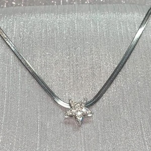 Collier pendentif en argent pur S925 pour femme, forme de cœur, couleurs fraîches, design haut de gamme pour un style chic et tendance - Product Image 3