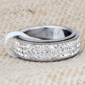Bague pour femme en acier inoxydable 6 mm sertie de trois rangées de diamants, monture pavée, bijou cadeau - Product Image 4