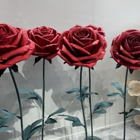 Rose géante en papier personnalisée à poser fleur artificielle pour vitrine de décoration de mariage