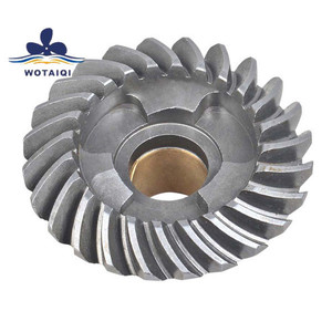 Vente directe usine d'accessoires marins Yamaha 30 CV : Nouveaux hélices et engrenages (pignons avant et arrière) pour moteurs 2 et 4 temps - Product Image 1