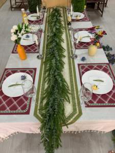 Guirlande de pin de Norfolk blanc vigne de Noël enneigée artificielle 210cm 240cm 270cm pour la décoration de la maison et de l'événement - Product Image 3