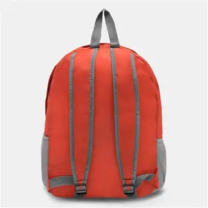 Mochila plegable ultracompacta con dispositivos personalizados - Product Image 3