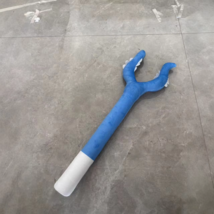 Peluche de Gato con Tenedor, Gato Negro de Invierno Chiikawa, Relleno de Algodón PP de Terciopelo - Product Image 1