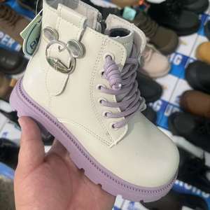 Bottes <span class=keywords><strong>Chelsea</strong></span> pour garçons 2025 automne nouvelle mode enfants confortables sans lacet solide antidérapant à semelles épaisses bottes de carrière de bureau courtes - Product Image 4