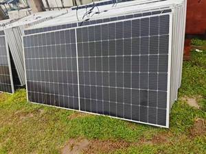 中古550Wソーラーパネル中古555Wモノ太陽光発電モジュールBipv/N型太陽エネルギー製品太陽光発電パネルソーラー - Product Image 4
