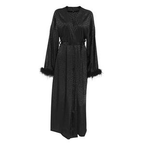 ODM 여성 실크 들러리 파티 잠옷 깃털과 블랙 레오파드 무늬 새틴 잠옷 - Product Image 5