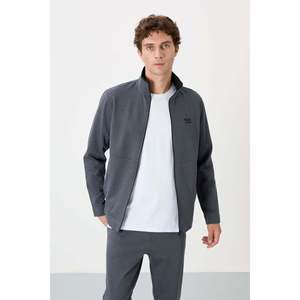 Conjunto Deportivo Air Jones para Hombre, Corte Estándar, Color Gris Oscuro, con Tela de Mezcla de Poliéster, Viscosa y Elastano, para Uso Casual y Deportivo - Product Image 2