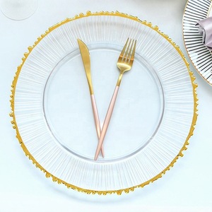 Assiettes de présentation en verre style nordique avec logo personnalisé, bord doré, forme irrégulière, écologiques, vaisselle de luxe moderne, rayées minimalistes - Product Image 2