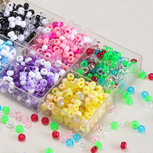 Boîte de perles acryliques multicolores à gros trous pour la fabrication de bracelets, accessoires de bijoux DIY, perles rondes en plastique - Product Image 1