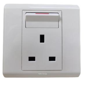 Interruptor de pared británico estándar de un solo interruptor unidireccional con toma USB A+C y interruptor, adecuado para enchufes de pared domésticos. - Product Image 1