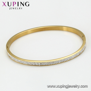 52636 Xuping Fashion 2020 Brazaletes de Acero Inoxidable con Baño de Oro Estilo Italiano para Mujer - Product Image 6