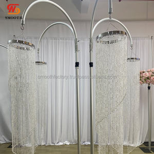 แชนเดอเลียร์4หัวแบบปรับแต่งได้อย่างเรียบเนียนตกแต่งสำหรับงานแต่งโคมไฟระย้าโลหะสีเงิน - Product Image 3