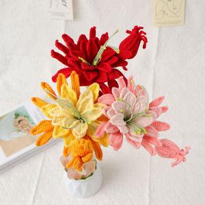 ช่อดอกไม้ถักไหมพรมสำหรับเป็นของขวัญและของตกแต่งบ้าน - Product Image 1