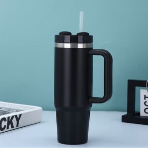 Gobelet de voyage isotherme H2.0 pour voiture, 30 oz, double paroi sous vide, avec couvercle et paille, antidérapant, logo personnalisé OEM - Product Image 2