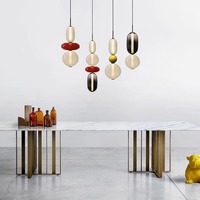 Lámpara Colgante LED de Vidrio Colorida con Altura Ajustable para Sala de Estar y Comedor