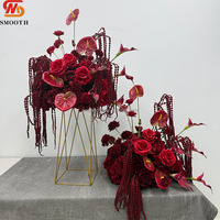 Arrangements floraux de mariage en rouge bordeaux lisse, fausses fleurs d'anthurium et de rose, centre de table pour banquet, décoration de table d'hôtel